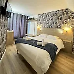 Couett'hotel Port De Plaisance, Les Pieds Dans L'eau Hotel Brest
