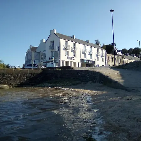 Hotell Couett'hotel Port De Plaisance, Les Pieds Dans L'eau 3*