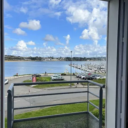 Couett'hotel Port De Plaisance, Les Pieds Dans L'eau 3*