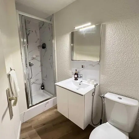 Couett'hotel Port De Plaisance, Les Pieds Dans L'eau Hotell 3*