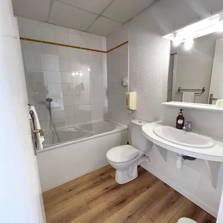 Couett'hotel Port De Plaisance, Les Pieds Dans L'eau Hotell