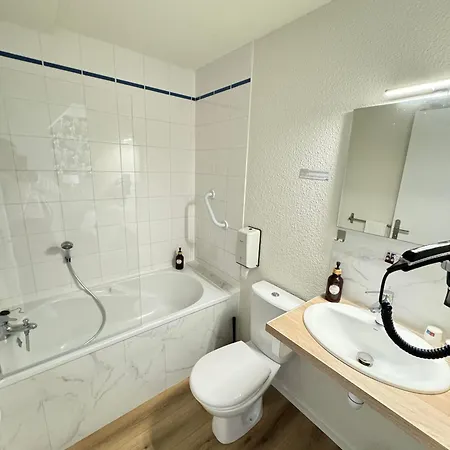 Hotell Couett'hotel Port De Plaisance, Les Pieds Dans L'eau Brest