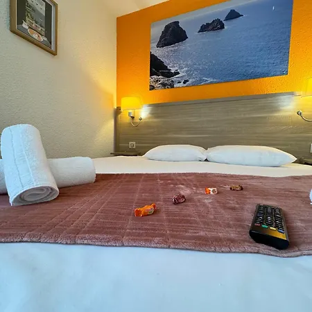 Couett'hotel Port De Plaisance, Les Pieds Dans L'eau Брест