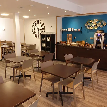 Couett'hotel Port De Plaisance, Les Pieds Dans L'eau 3*