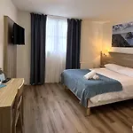 Couett'hotel Port De Plaisance, Les Pieds Dans L'eau 3* Brest