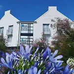 Couett'hotel Port De Plaisance, Les Pieds Dans L'eau Brest
