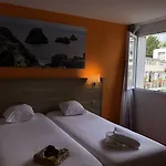 Hotel Couett'hotel Port De Plaisance, Les Pieds Dans L'eau