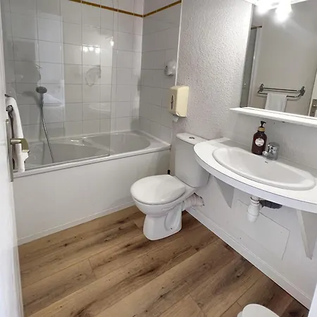 Отель Couett'hotel Port De Plaisance, Les Pieds Dans L'eau