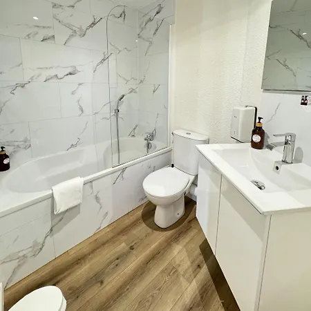 Hotel Couett'hotel Port De Plaisance, Les Pieds Dans L'eau