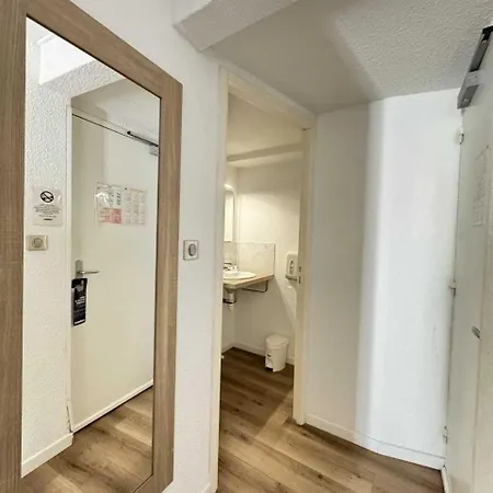 Hotel Couett'hotel Port De Plaisance, Les Pieds Dans L'eau 3*