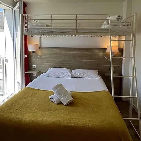 Hotel Couett'hotel Port De Plaisance, Les Pieds Dans L'eau 3*