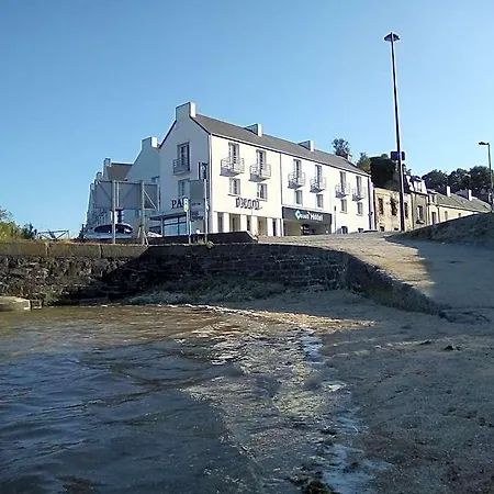 Couett'hotel Port De Plaisance, Les Pieds Dans L'eau 3* Brest