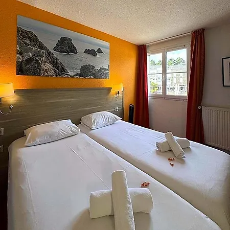 Couett'hotel Port De Plaisance, Les Pieds Dans L'eau Brest