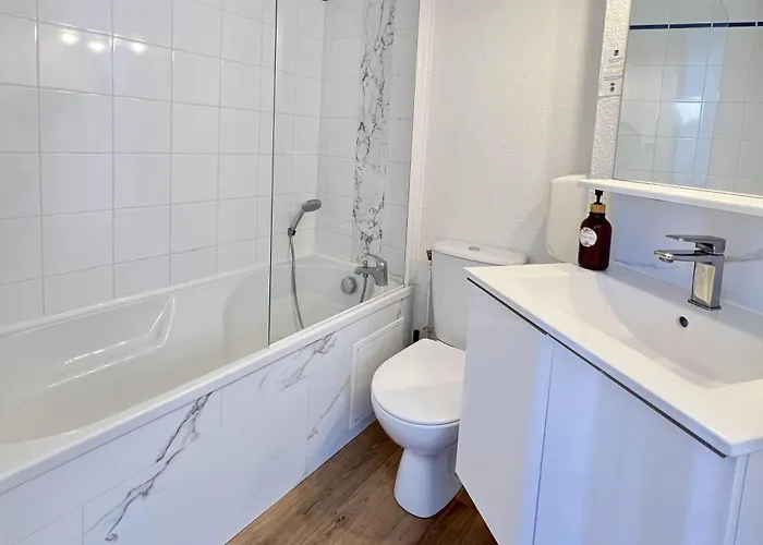 Couett'hotel Port De Plaisance, Les Pieds Dans L'eau Hotel Brest