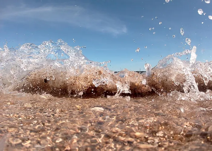 Hotel Couett'hotel Port De Plaisance, Les Pieds Dans L'eau 3*