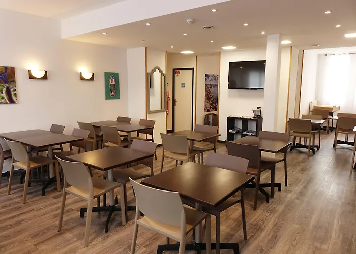 Couett'hotel Port De Plaisance, Les Pieds Dans L'eau Hotel