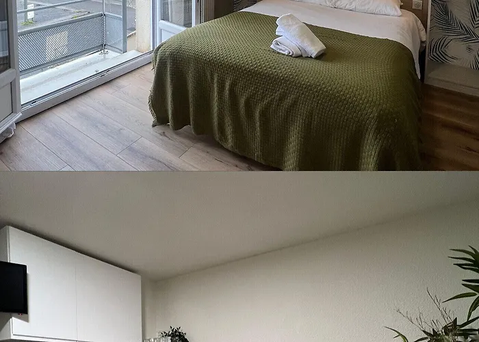 Couett'hotel Port De Plaisance, Les Pieds Dans L'eau Hotel