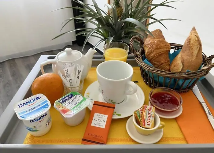 Couett'hotel Port De Plaisance, Les Pieds Dans L'eau 酒店 3*